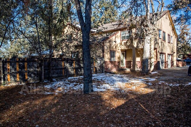 Building Photo - 143 E Longs Peak Ave