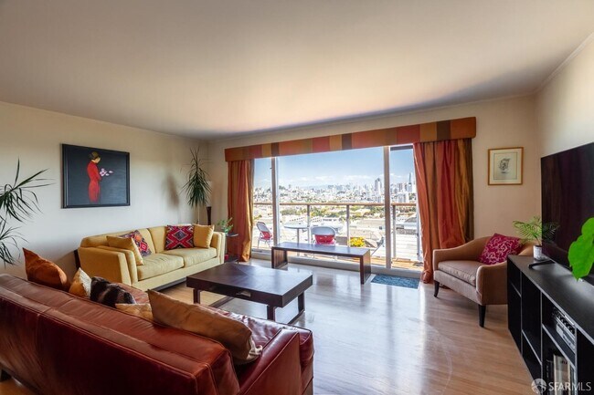 Foto del edificio - 64 Encanto Ave