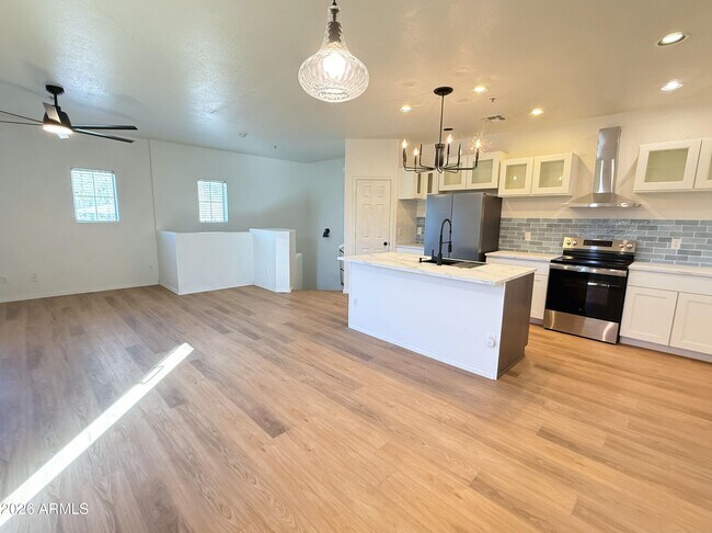 Foto del edificio - 1330 S Aaron