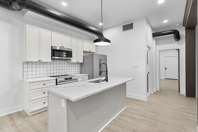 Kitchen - 2035 Forbes Ave