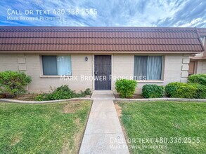 Building Photo - 1634 E Donner Dr