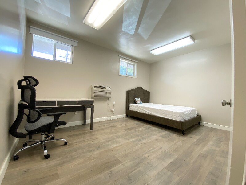 3202 Santa Monica Blvd, Santa Monica, CA 90404 Room for Rent in Santa