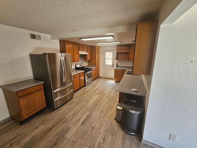 Foto del edificio - 5091 Quail Cir
