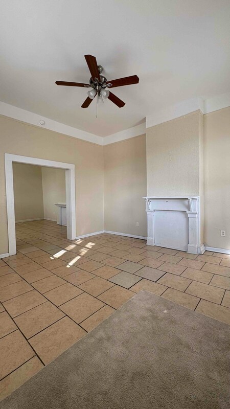 Foto del edificio - 2400 Dumaine St