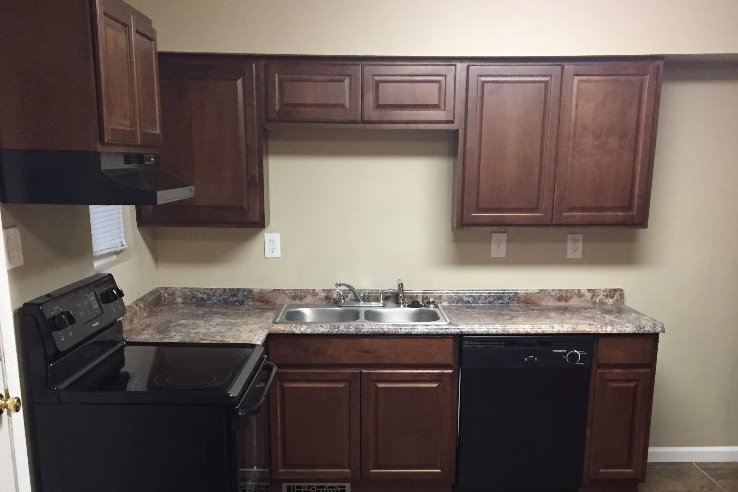 kitchen - 503 N 5th St