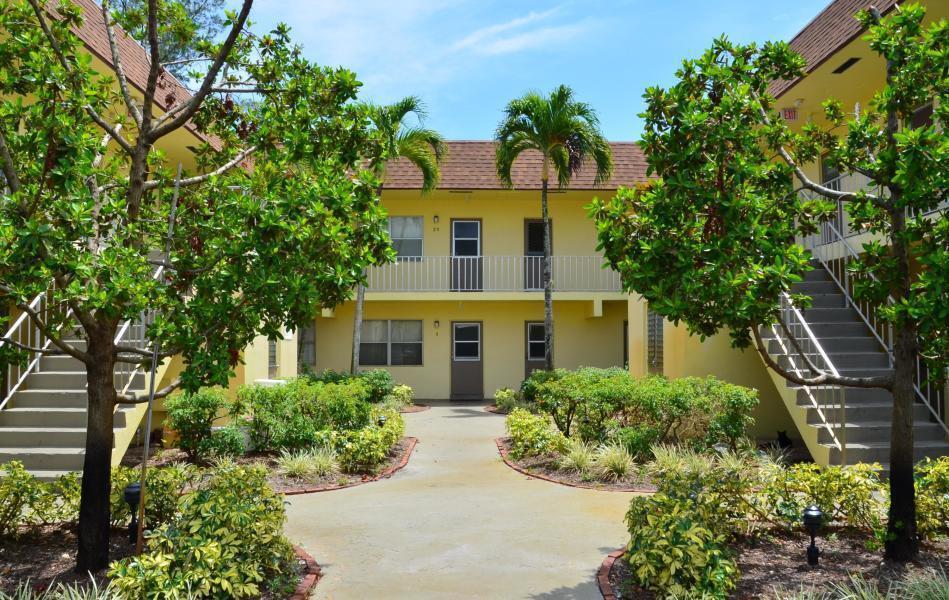 Foto principal - 260 NW 19th St