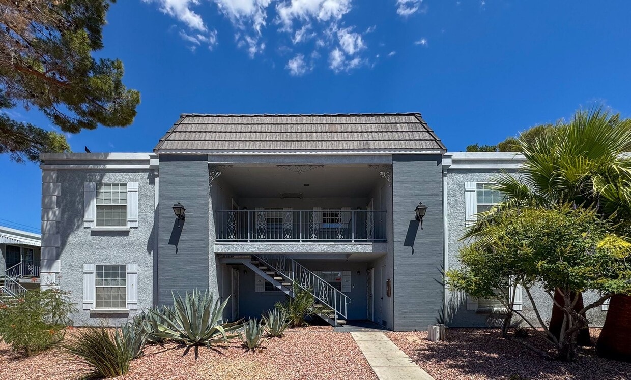 Primary Photo - Las Vegas 2-Bed, 2-Bath Condo in Secure Ga...