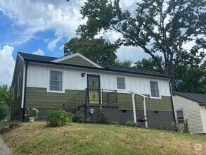 Building Photo - 706 Glenview Dr