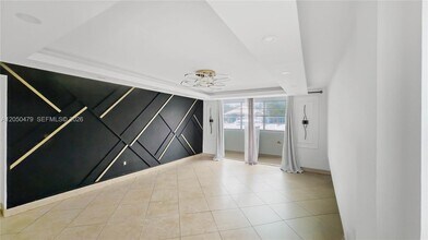 Building Photo - 16450 Miami Dr