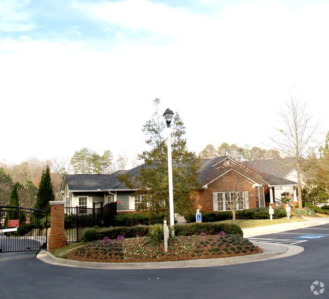 The Gardens of East Cobb Rentals Marietta, GA