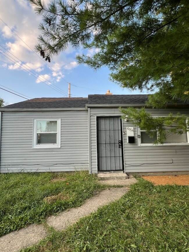 Building Photo - 6154 Commodore Dr