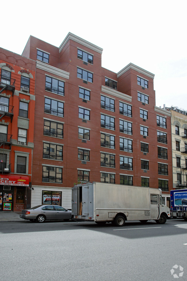 Building Photo - 1405 Fifth Avenue