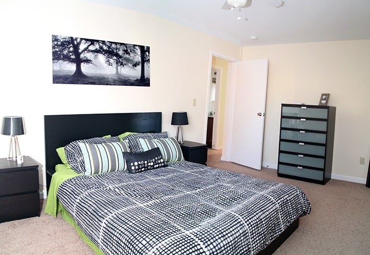 Master Bedroom - Riverstone Court Apartments