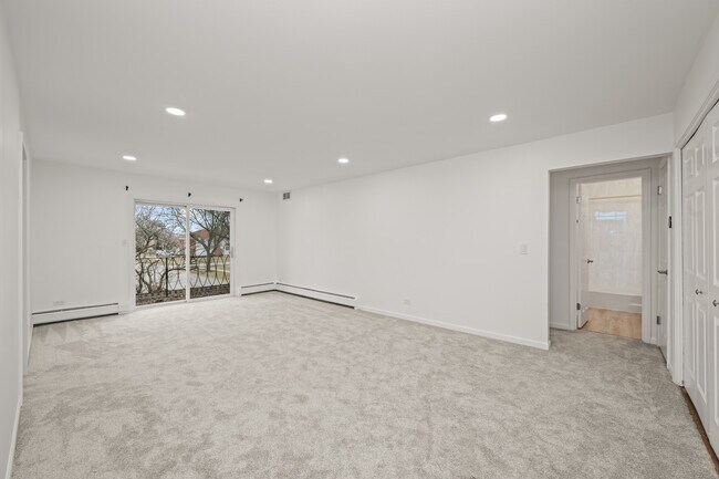 Foto del edificio - 715 Falcon Dr