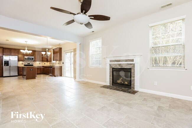 Building Photo - 63 Sugarfield Ln