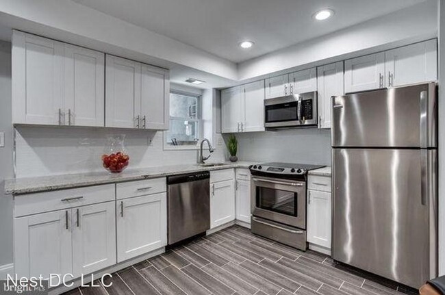 Foto del edificio - 1 br, 1 bath House - 3740 9th St NW Unit B