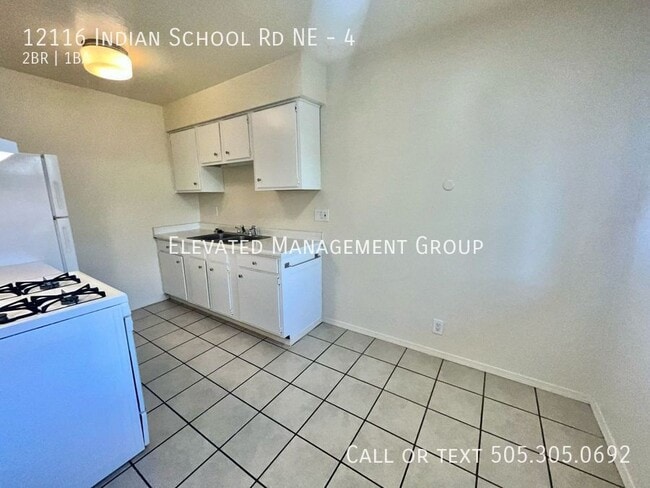 Foto del edificio - 12116 Indian School Rd NE