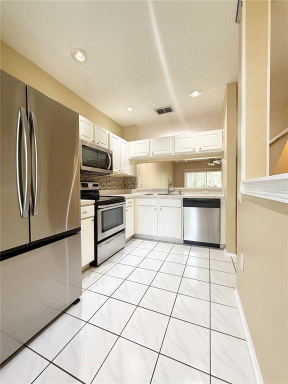 Building Photo - 8556 Hunters Key Cir