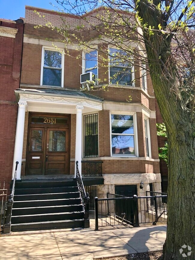 Building Photo - 2631 N Sheffield Ave