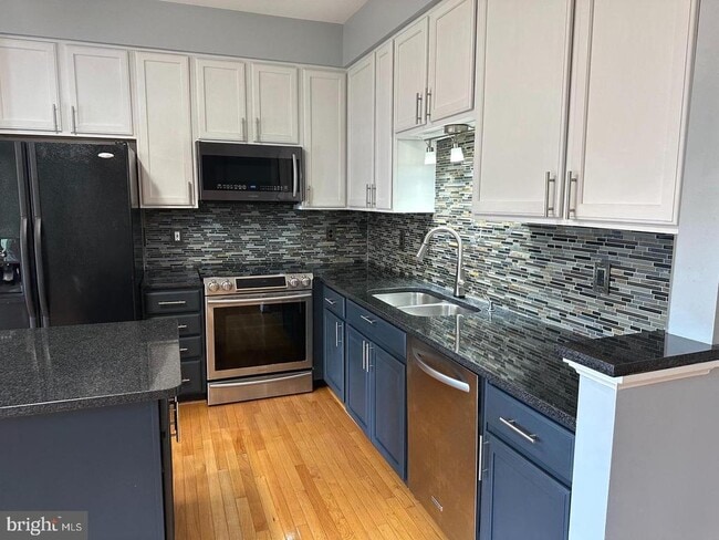 Building Photo - 11736 Batley Pl