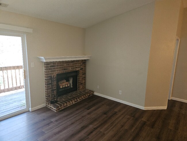 Building Photo - 17052 Sandalwood Creek Dr
