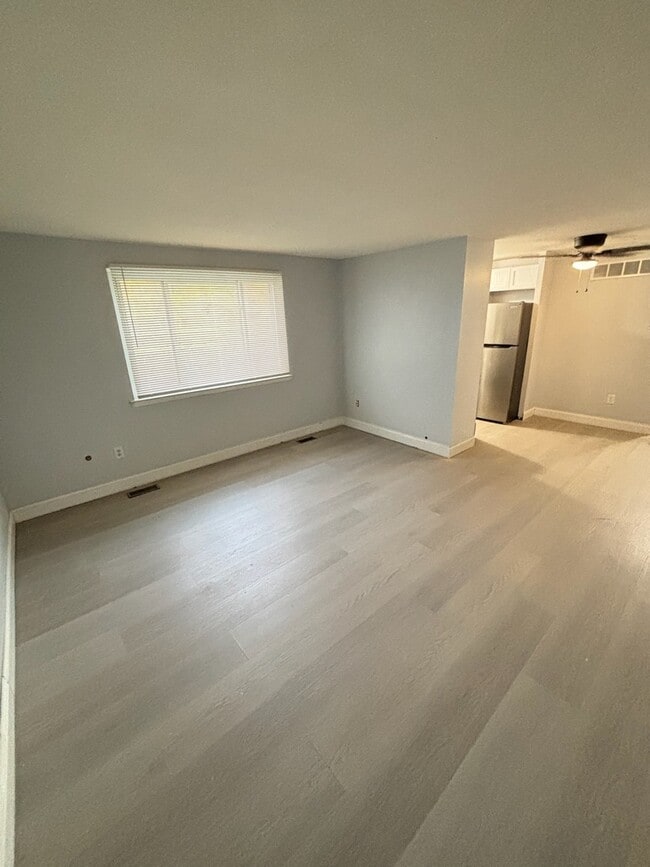 Foto del edificio - 24811 Mayfair St
