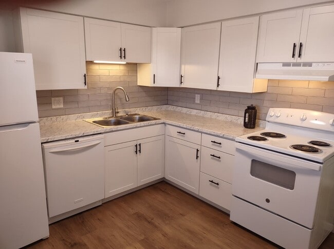 Building Photo - 3691 Pennsylvania Ave