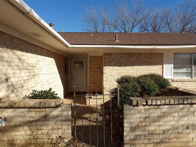 Foto del edificio - 2321 NW 76th St