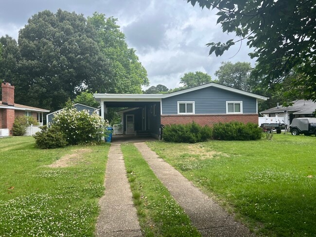 Building Photo - 5524 Forest View Dr
