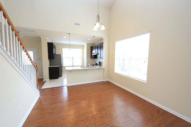 Building Photo - 60 Intuition Cir