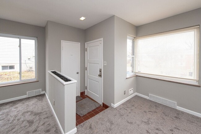 Building Photo - 3031 Irvella Pl