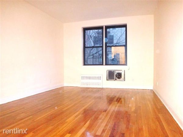 Primary Photo - 326 E 84th St