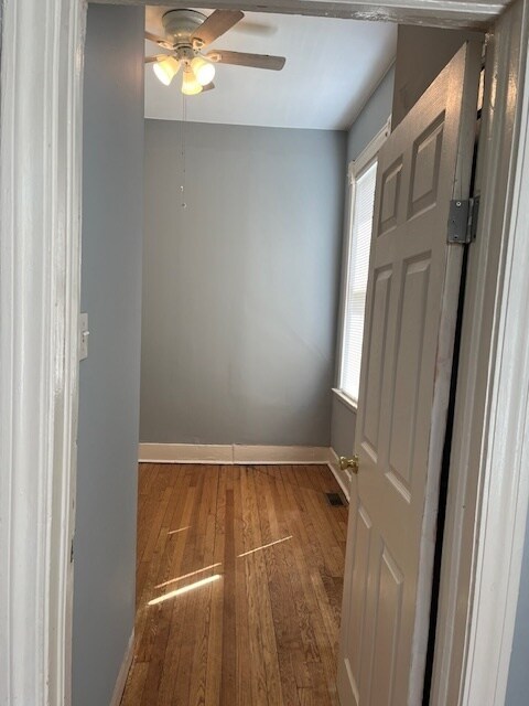 Building Photo - 7927 S Burnham Ave