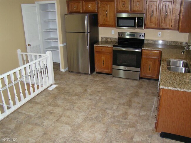 Foto del edificio - 3 br, 2 bath House - 174 Birchleaf Dr