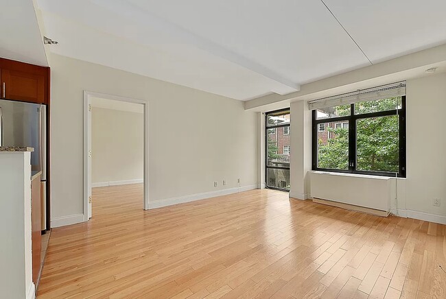 Building Photo - Great Value Rental Unit Available Now