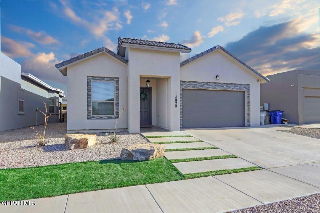Foto principal - 14928 Tierra Escape Ave