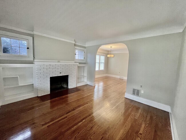 Foto del edificio - 406 Edmund Ave