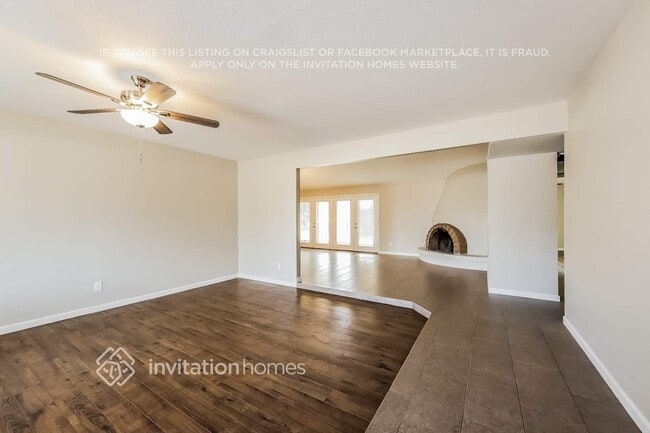 Building Photo - 11033 N 57th Dr