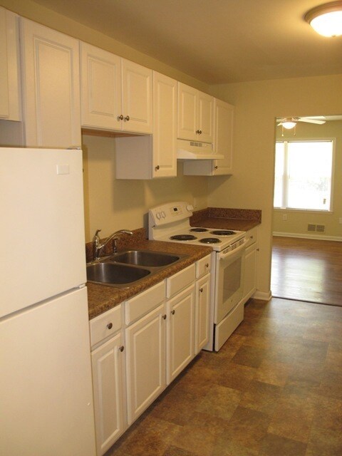 Photo - 60 Caroline Ave Apartment