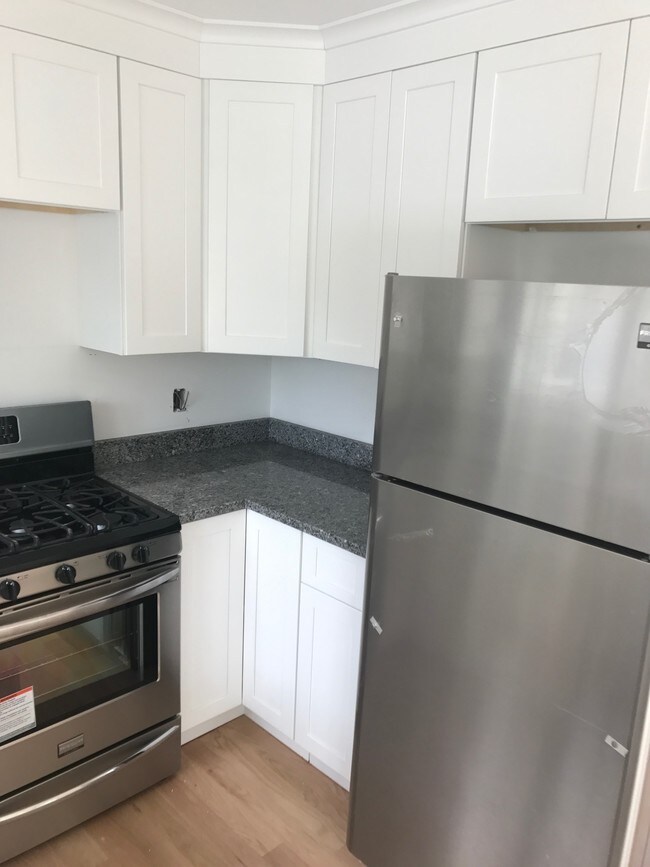 Cocina 2 - 154 Myrtle Ave