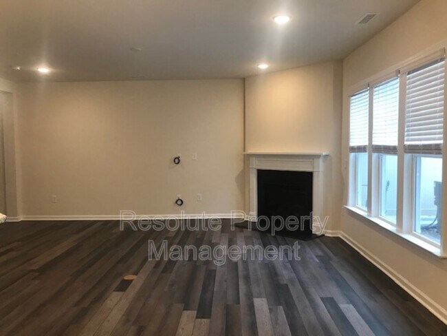 Building Photo - 3167 Retama Run