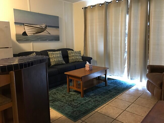 Living room 2 - 3938 Surfside Blvd