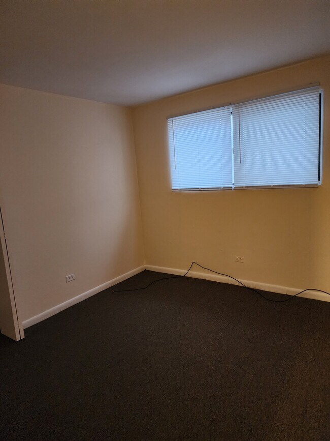 Foto del edificio - 9822 Nottingham Ave