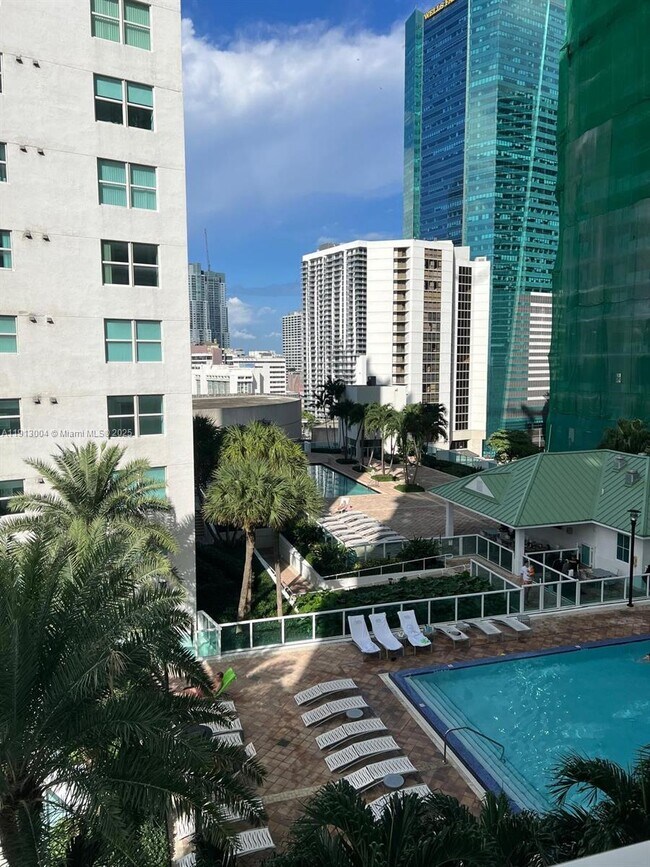 Building Photo - 41 SE 5th St