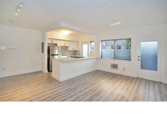 719 Euclid Ave Miami Beach Fl 33139 Apartment For Rent In Home Florida Miami Beach 719 Euclid Ave Primary Photo