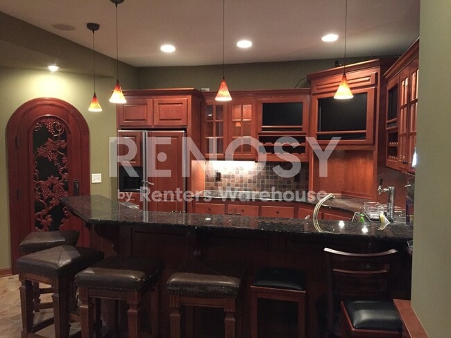 Building Photo - 2470 Arnold Palmer Dr