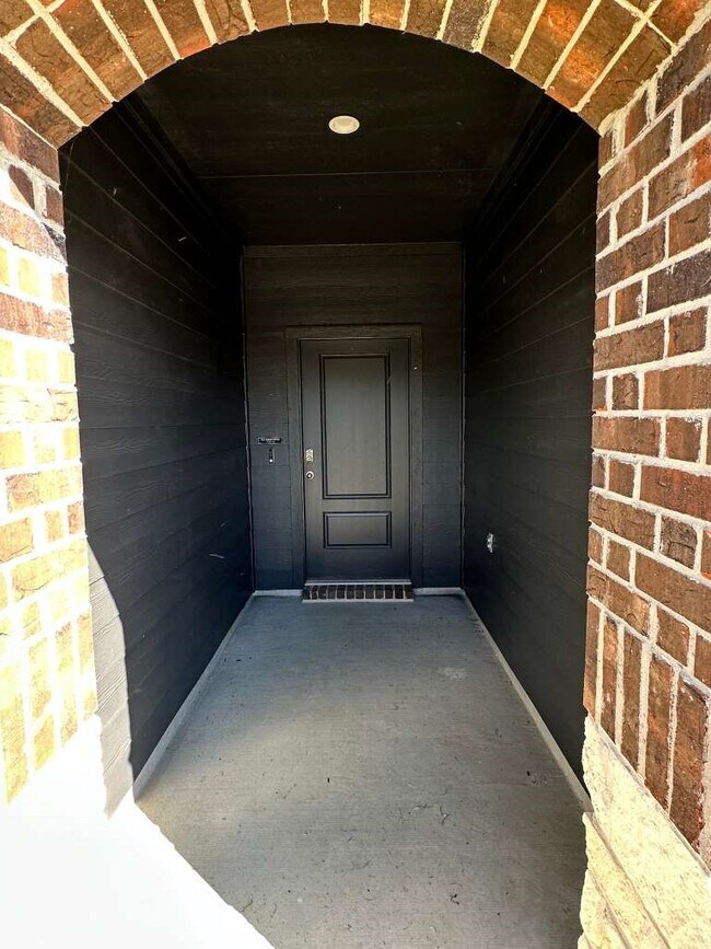 Building Photo - 8763 Cedar Elm Pass