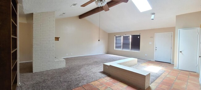 Building Photo - 2509 Haynes Dr