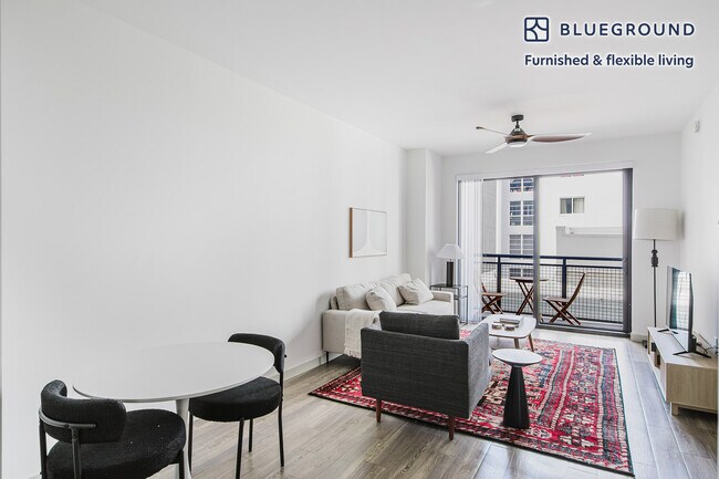 Foto del edificio - 221 SW 12th St