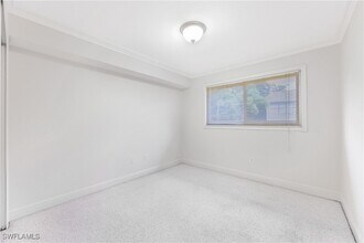 Building Photo - 950 7th Ave S